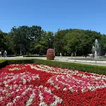 Na Deptaku